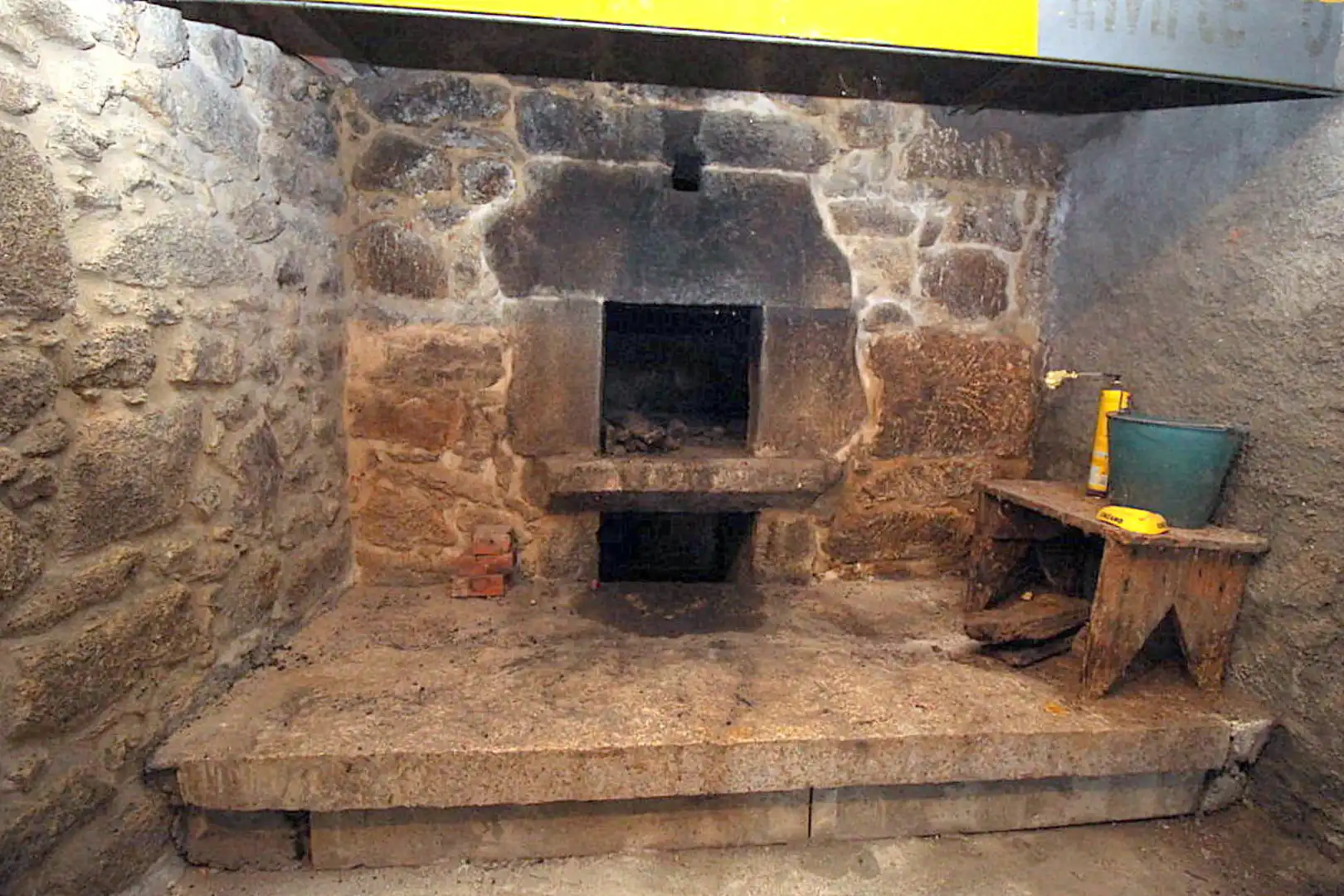 Casa o xalet en venda en Coirós amb Jardí privat