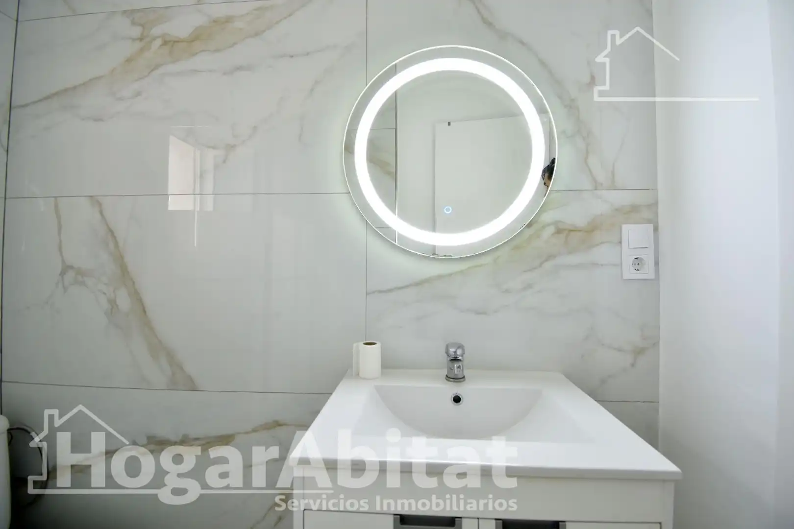 Bathroom of Flat for sale in Dénia  with Air Conditioner, Heating and Terrace