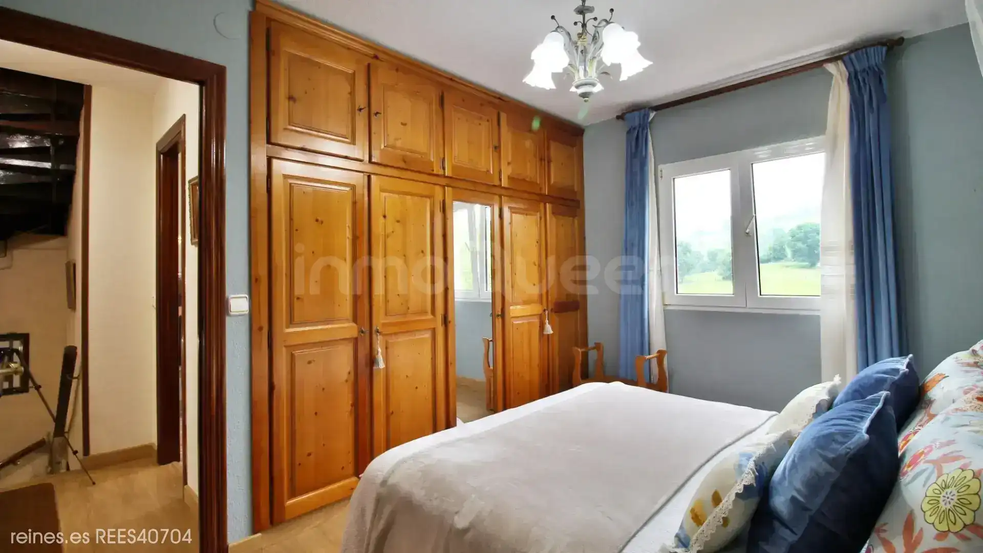Habitación de Casa adosada en venta en Penagos con Jardín privado, Terraza y Amueblado