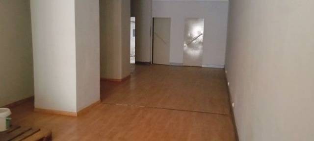 Local comercial en Alquiler en dato en Doctor Cerrada