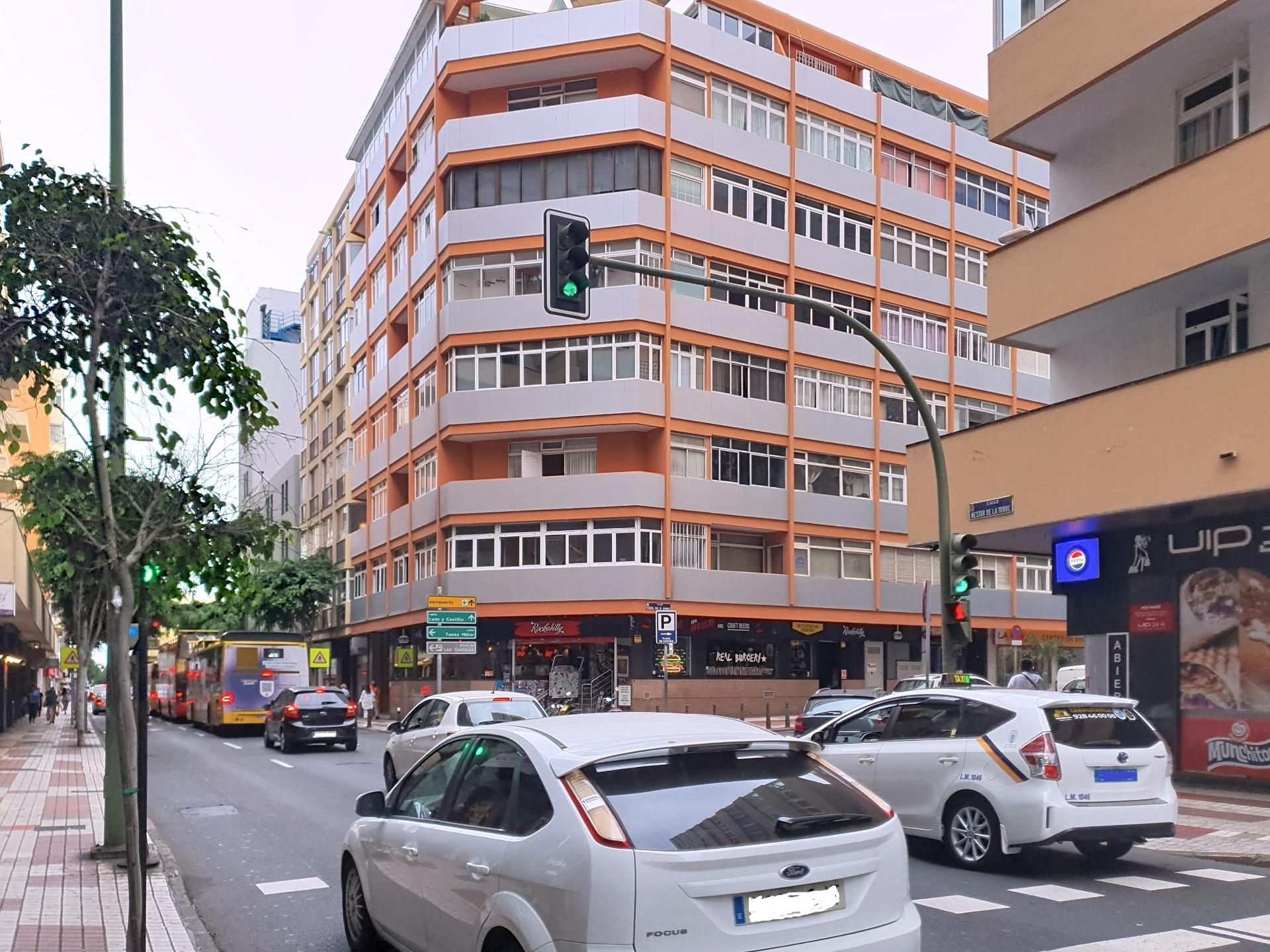 Vista exterior de Pis en venda en Las Palmas de Gran Canaria amb Balcó