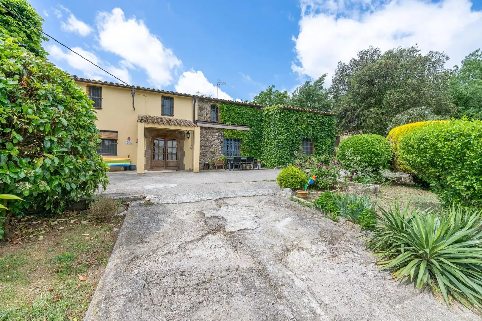 Vista exterior de Finca rústica en venta en Bescanó con Calefacción, Jardín privado y Trastero