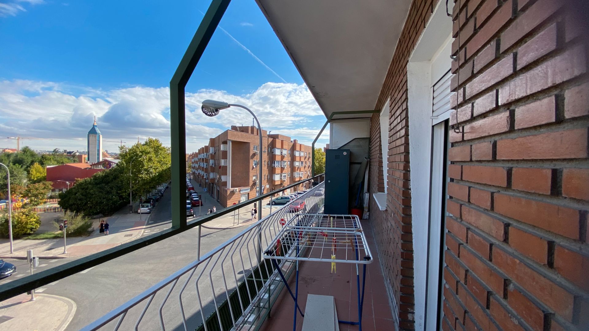 Vista exterior de Pis en venda en  Madrid Capital amb Calefacció, Terrassa i Moblat