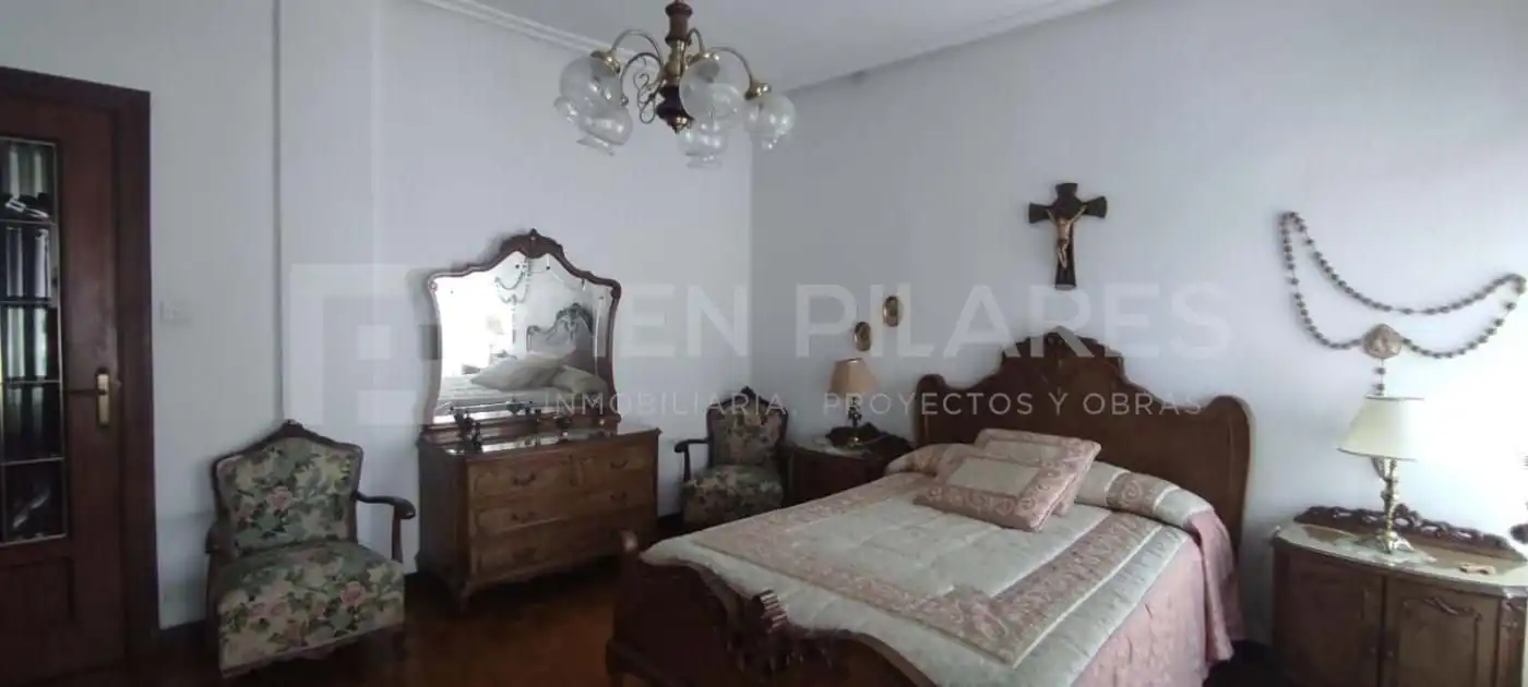 Bedroom of Flat for sale in  Logroño