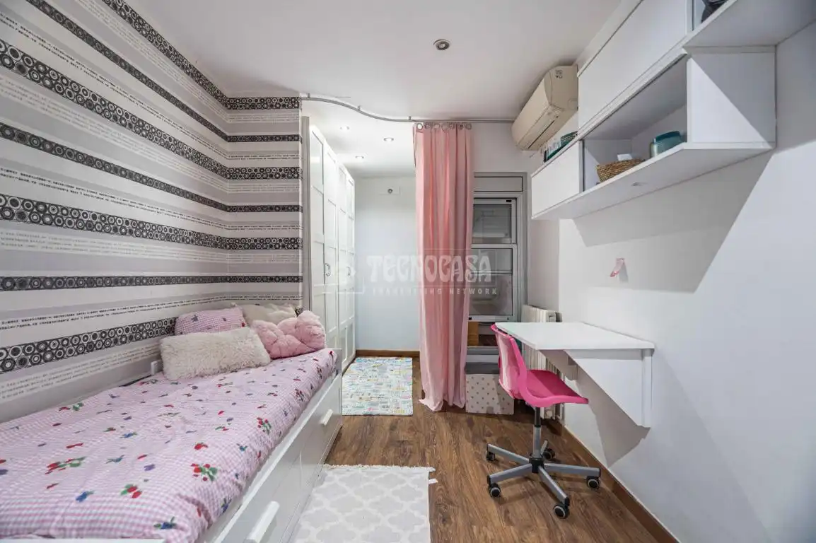 Habitación de Piso en venta en Sant Vicenç Dels Horts con Aire acondicionado, Calefacción y Terraza