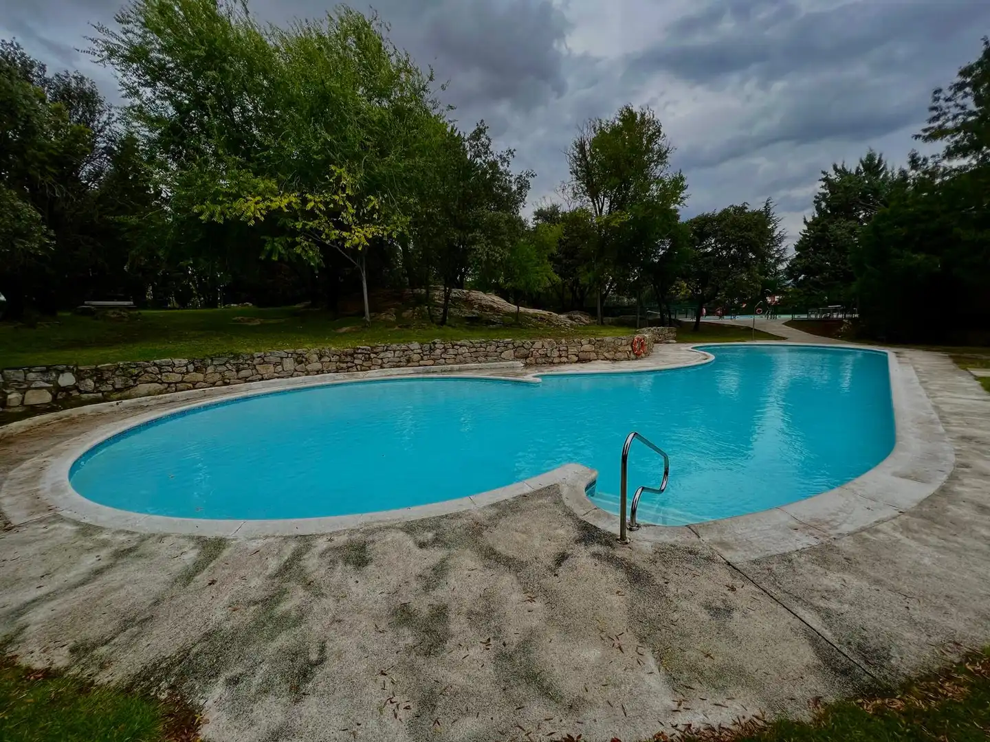 Piscina de Pis en venda en Collado Villalba amb Calefacció, Terrassa i Traster