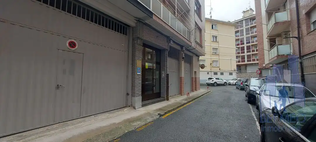 Vista exterior de Pis en venda en Bermeo amb Traster