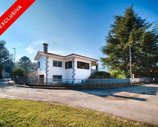 Vista exterior de Casa o xalet en venda en Maçanet de Cabrenys amb Aire condicionat, Calefacció i Jardí privat