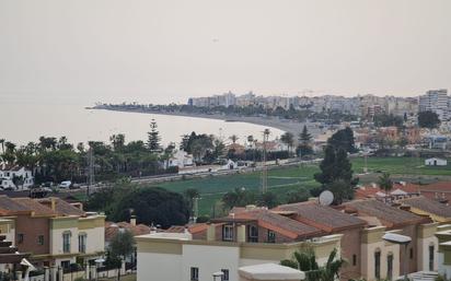 Vista exterior de Casa adosada en venda en Vélez-Málaga amb Aire condicionat i Terrassa