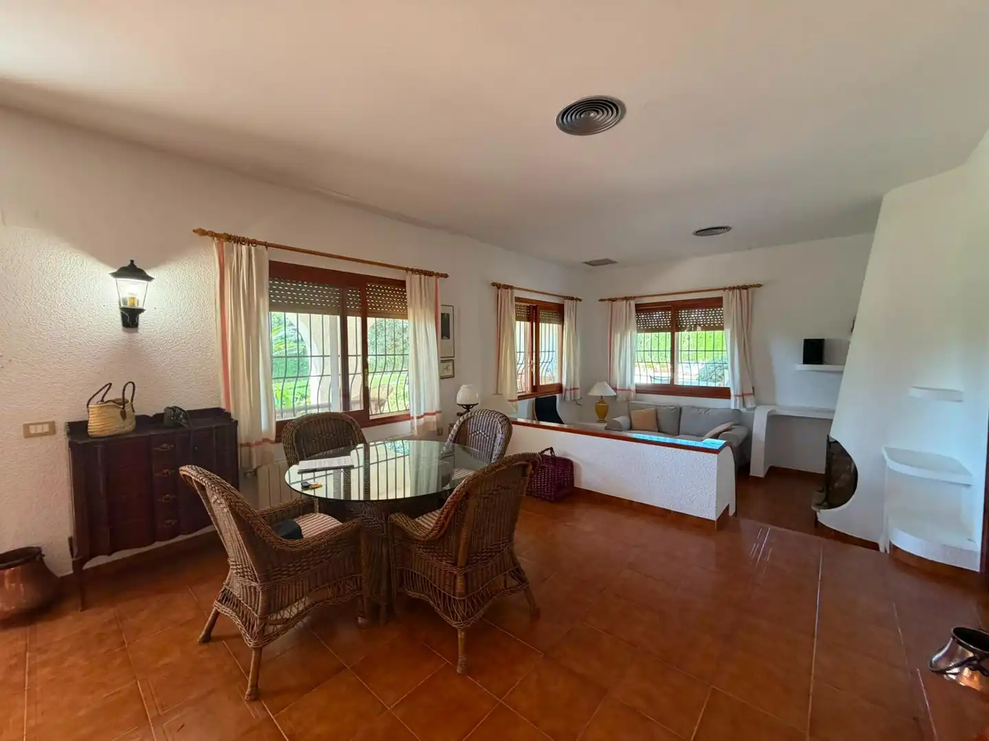 Living room of Houses for sale in Torrent  with Air Conditioner, Heating and Terrace