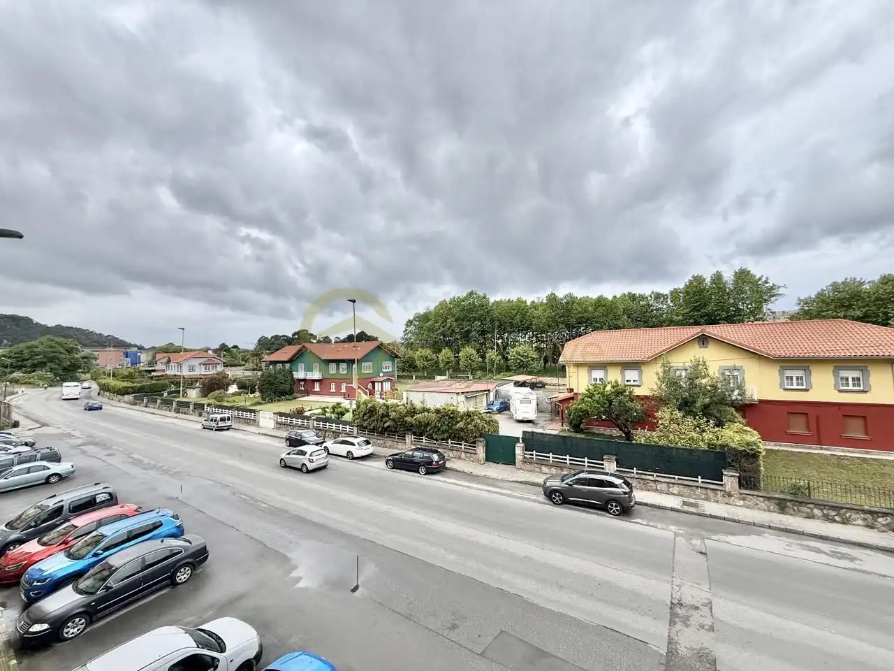 Vista exterior de Piso en venta en Avilés con Calefacción, Terraza y Amueblado