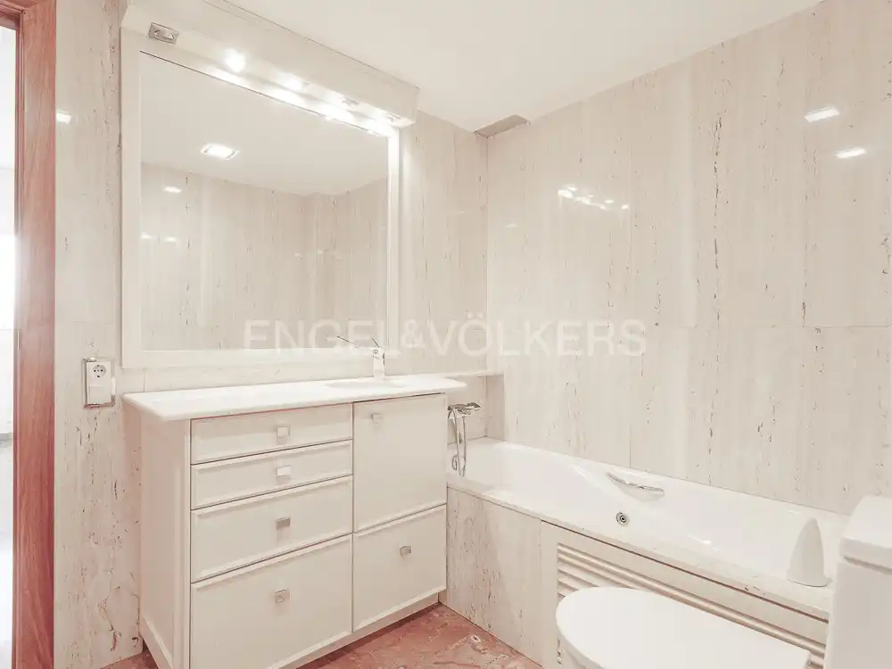 Flat for rent in La Maternitat i Sant Ramon