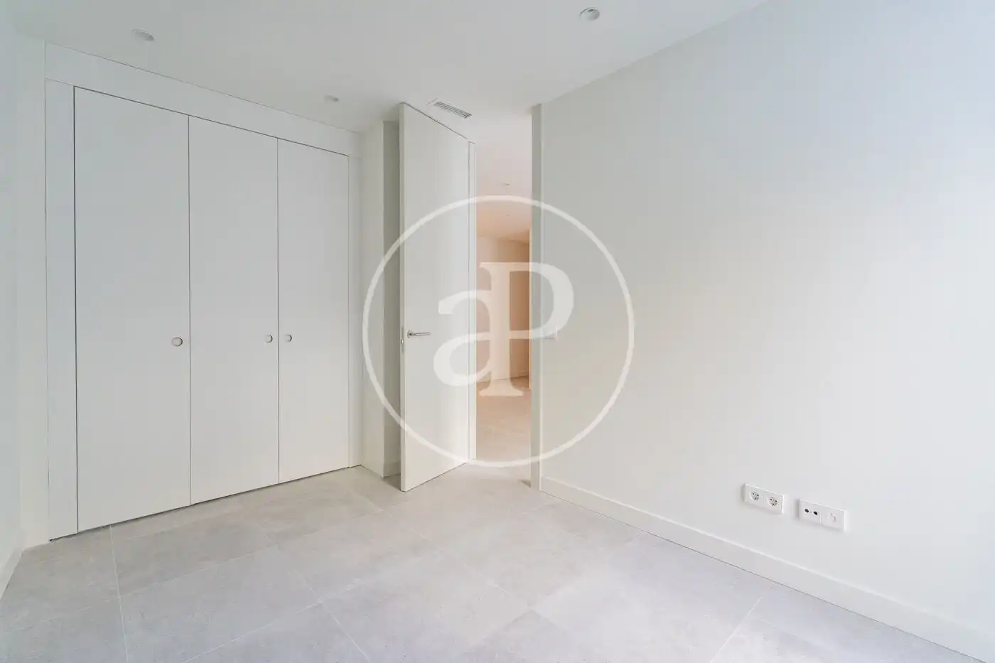 Habitación de Piso de alquiler en Madrid con Aire acondicionado, Calefacción y Jardín privado