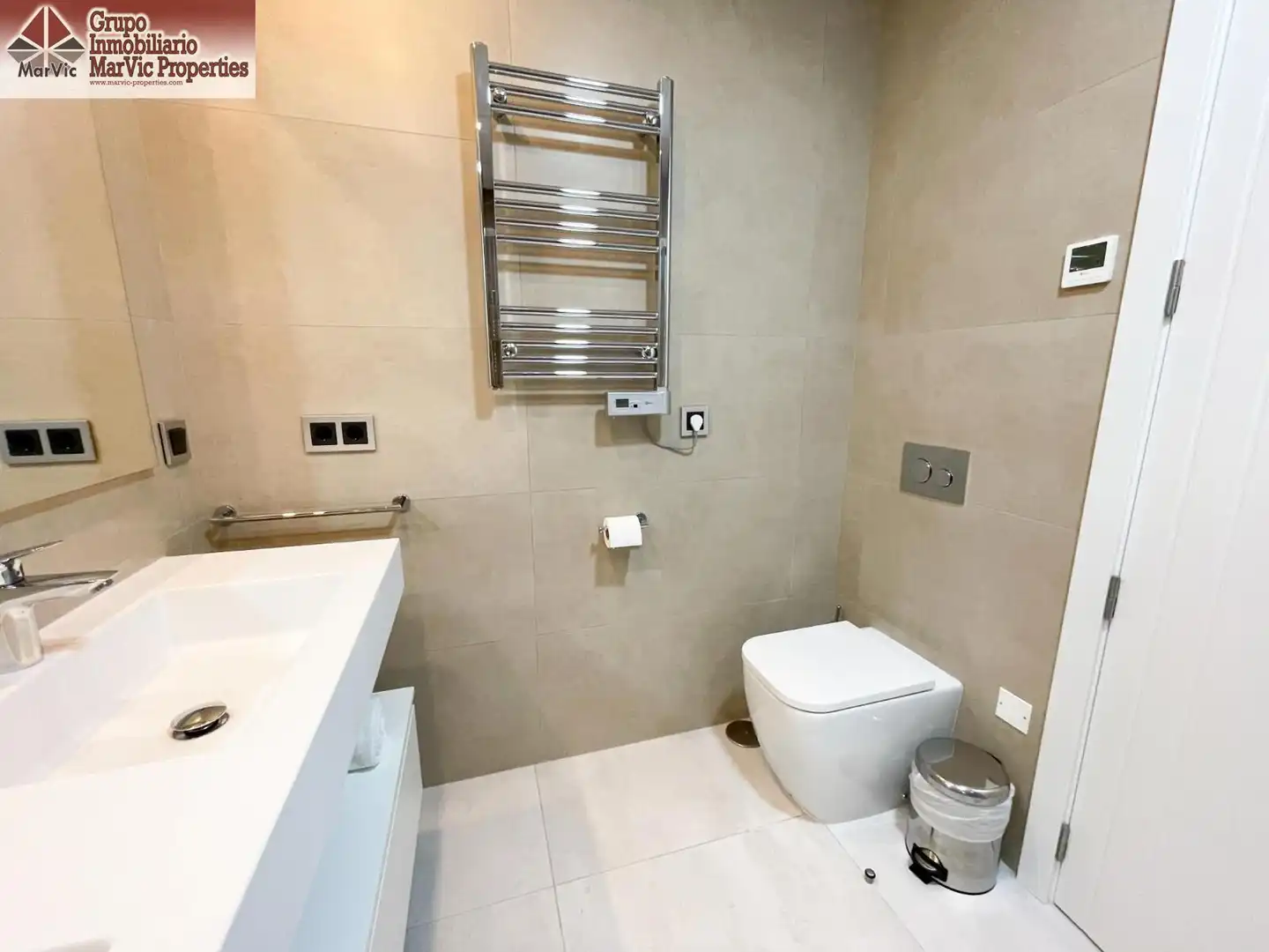 Badezimmer von Wohnung zum Verkauf in Benidorm mit Terrasse, Möbliert und Gemeinschaftspool