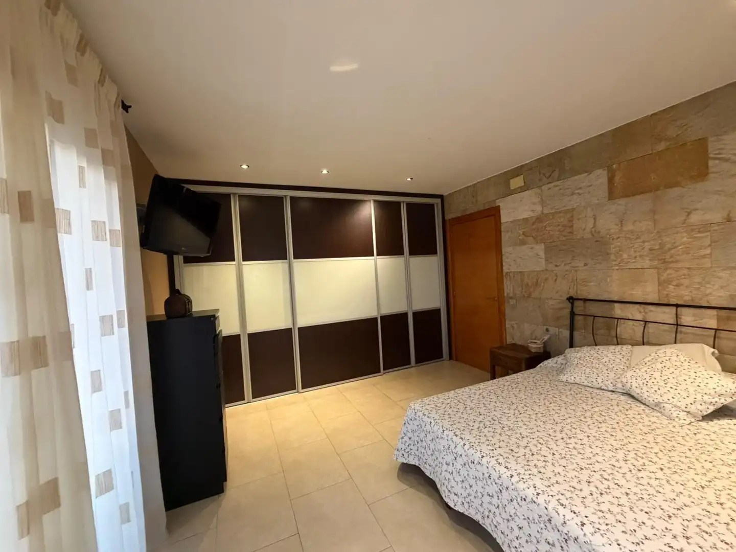 House with pool for sale in Abrera, imagen 4