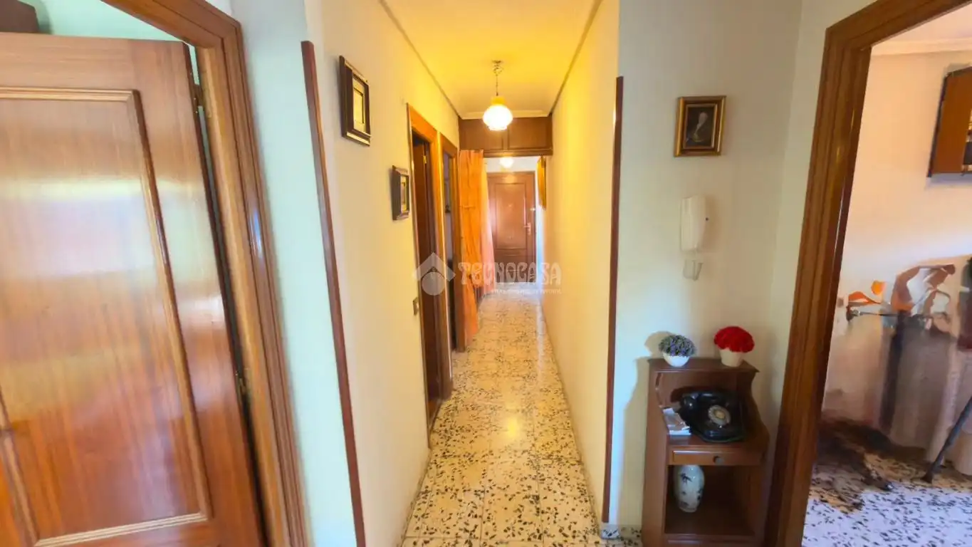 Piso en venta en Madrid con Calefacción y Terraza