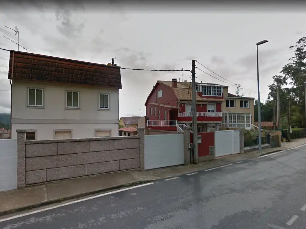 Garage for sale in Cabral - Candeán