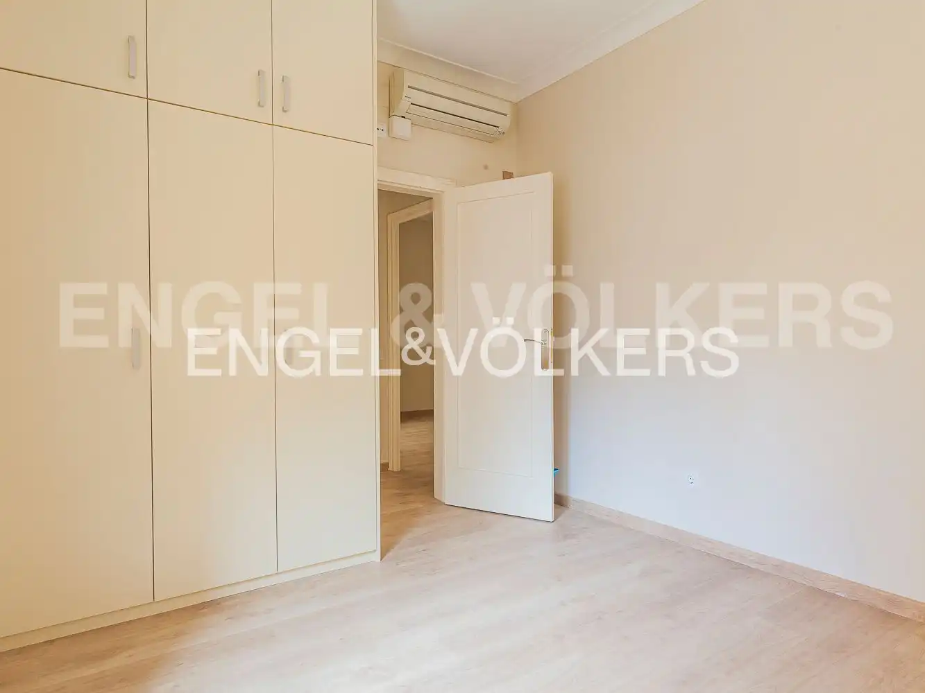 Habitación de Piso en venta en Gràcia