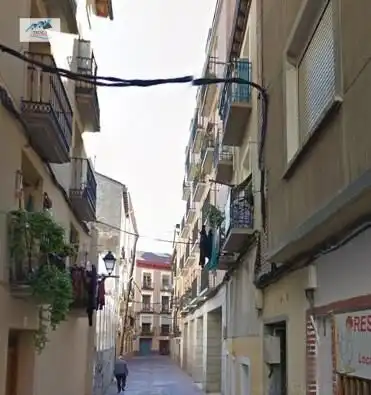 Pis en venda a Calle CEREZO, MARIANO