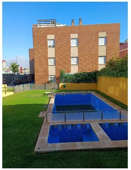 Piscina de Pis en venda en Cuarte de Huerva amb Aire condicionat, Calefacció i Traster