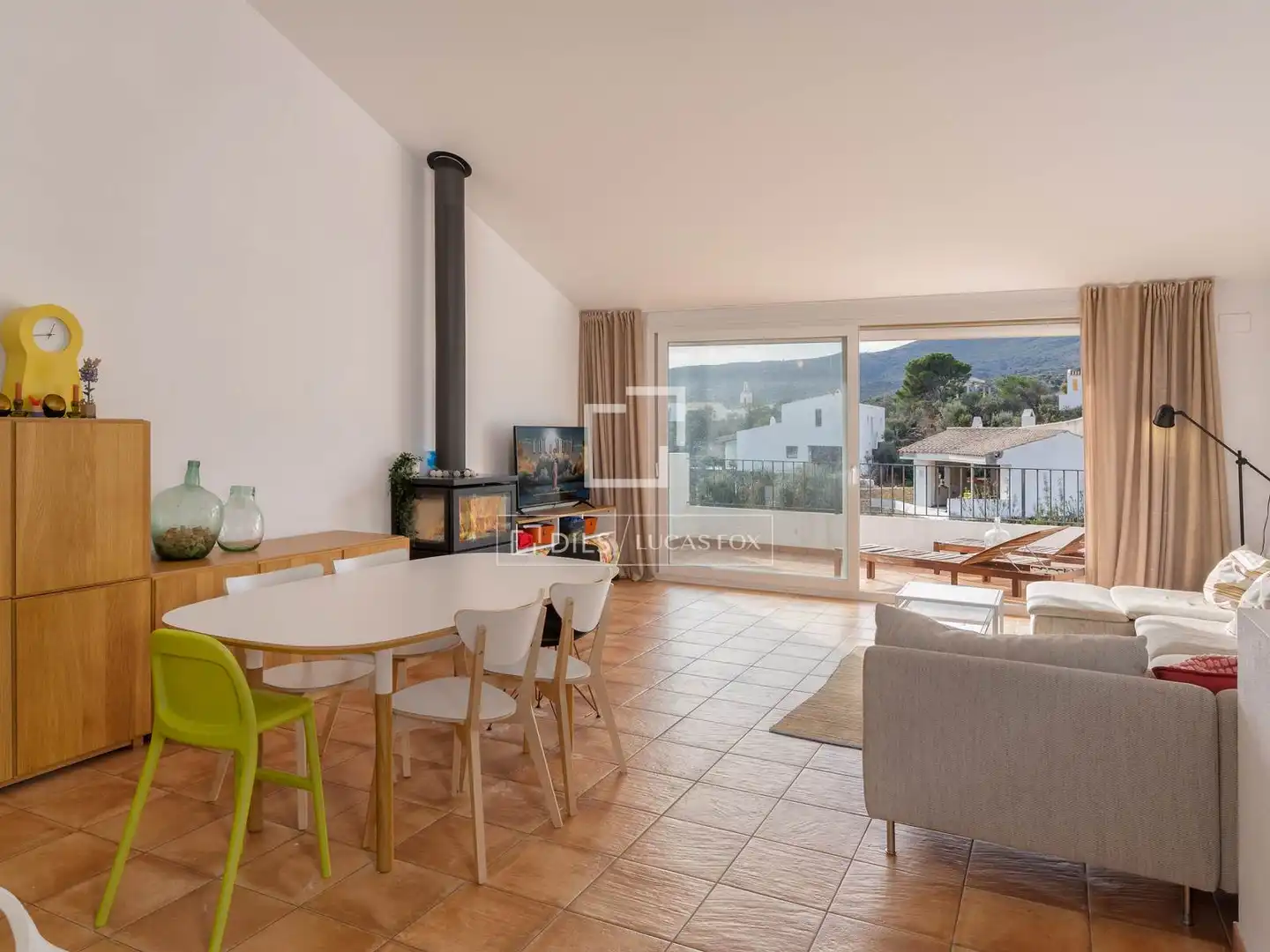 Living room of Houses for sale in Cadaqués  with Air Conditioner, Heating and Terrace