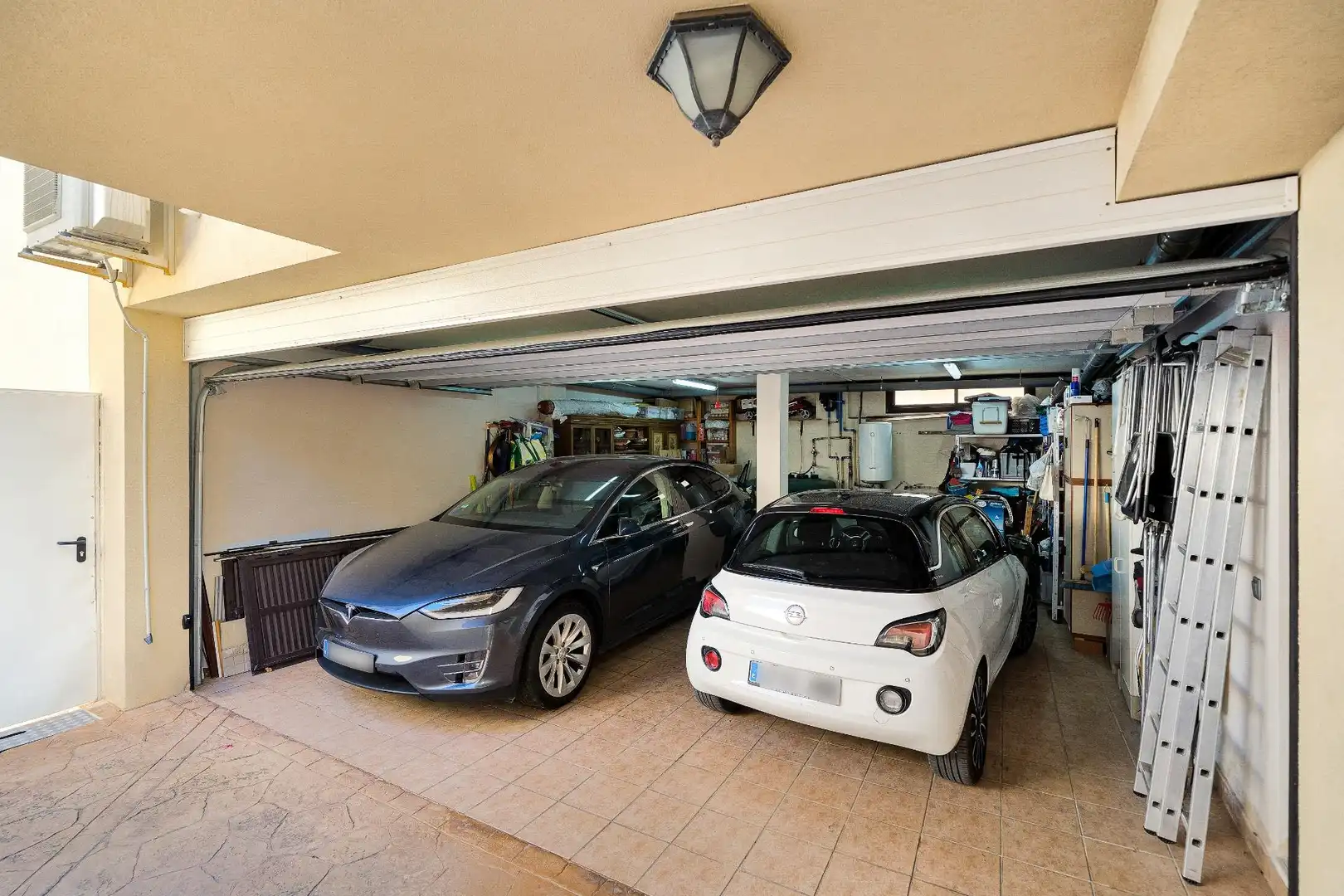 Aparcament de Casa o xalet en venda en  Palma de Mallorca amb Aire condicionat, Calefacció i Jardí privat