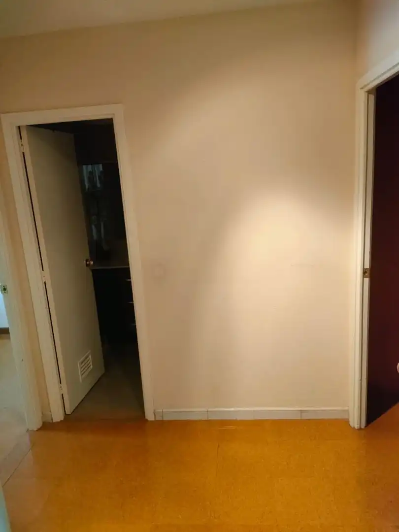 Flat for rent in Sevilla  with Air Conditioner and Furnished