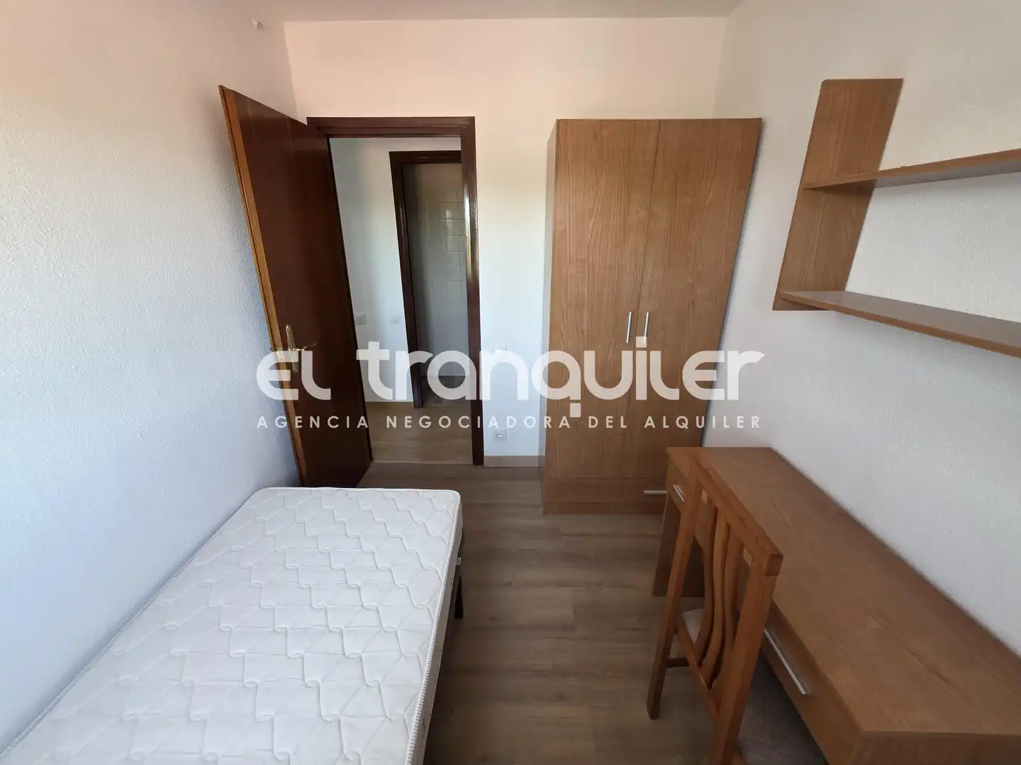 Bedroom of Flat for rent in Madrid  with Air Conditioner, Terrace and Furnished