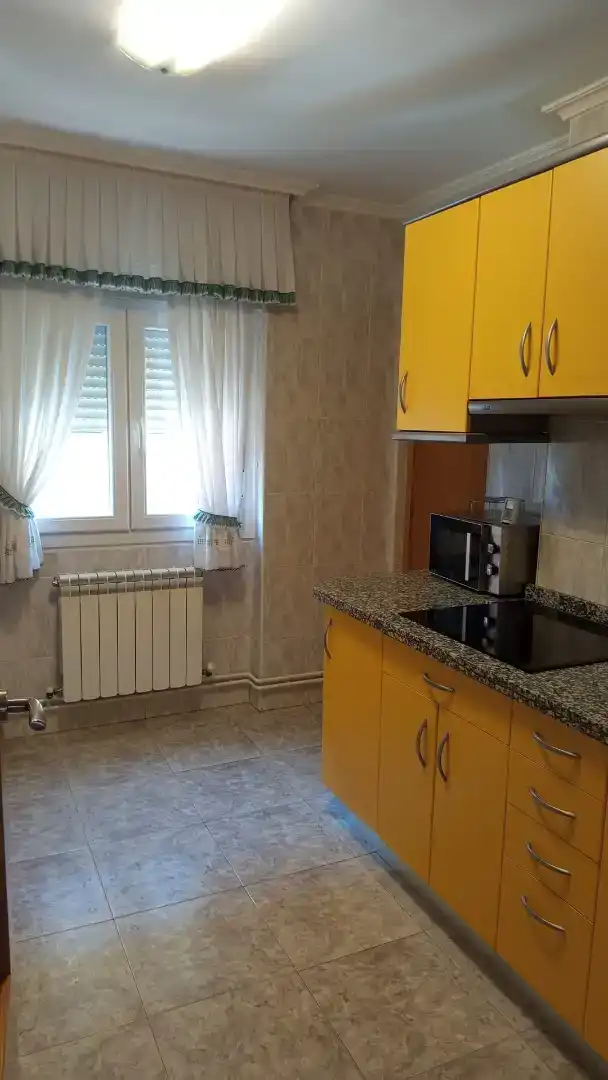 Kitchen of Flat for rent in Valencia de Don Juan, León