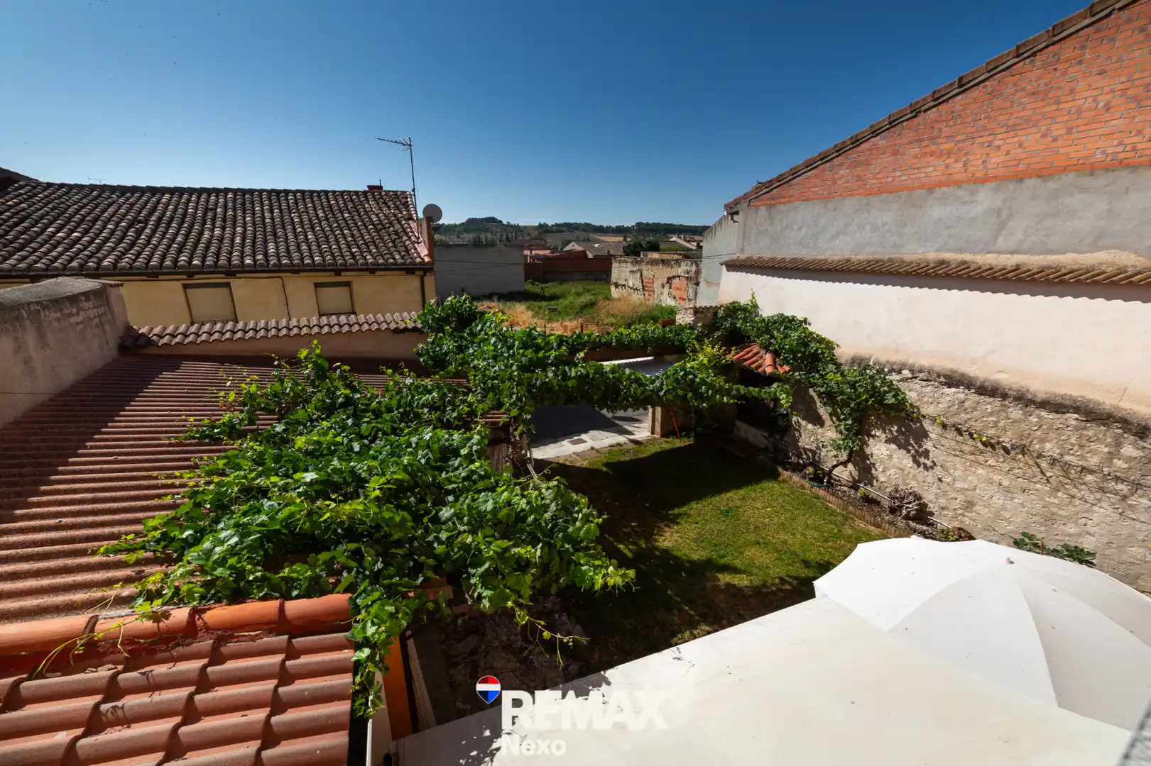 Terrassa de Casa adosada en venda en Wamba amb Calefacció, Jardí privat i Terrassa
