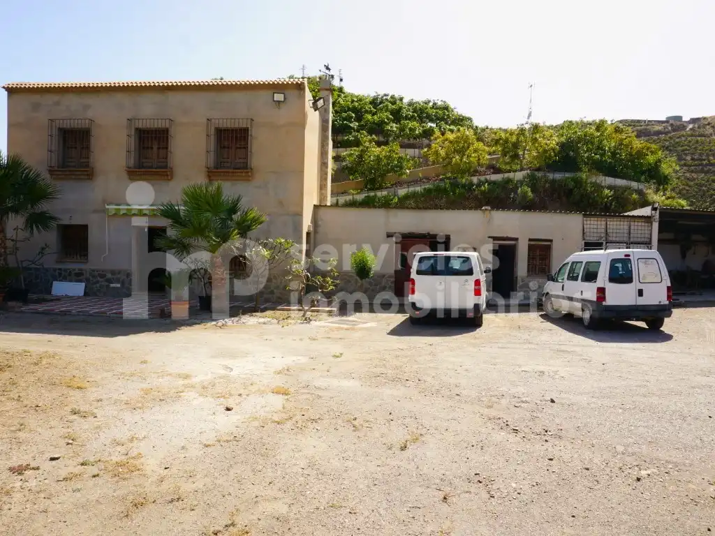 Finca rústica en venda a Diseminados Cortijo Lagar Del Rio (Diseminado), Centro Histórico