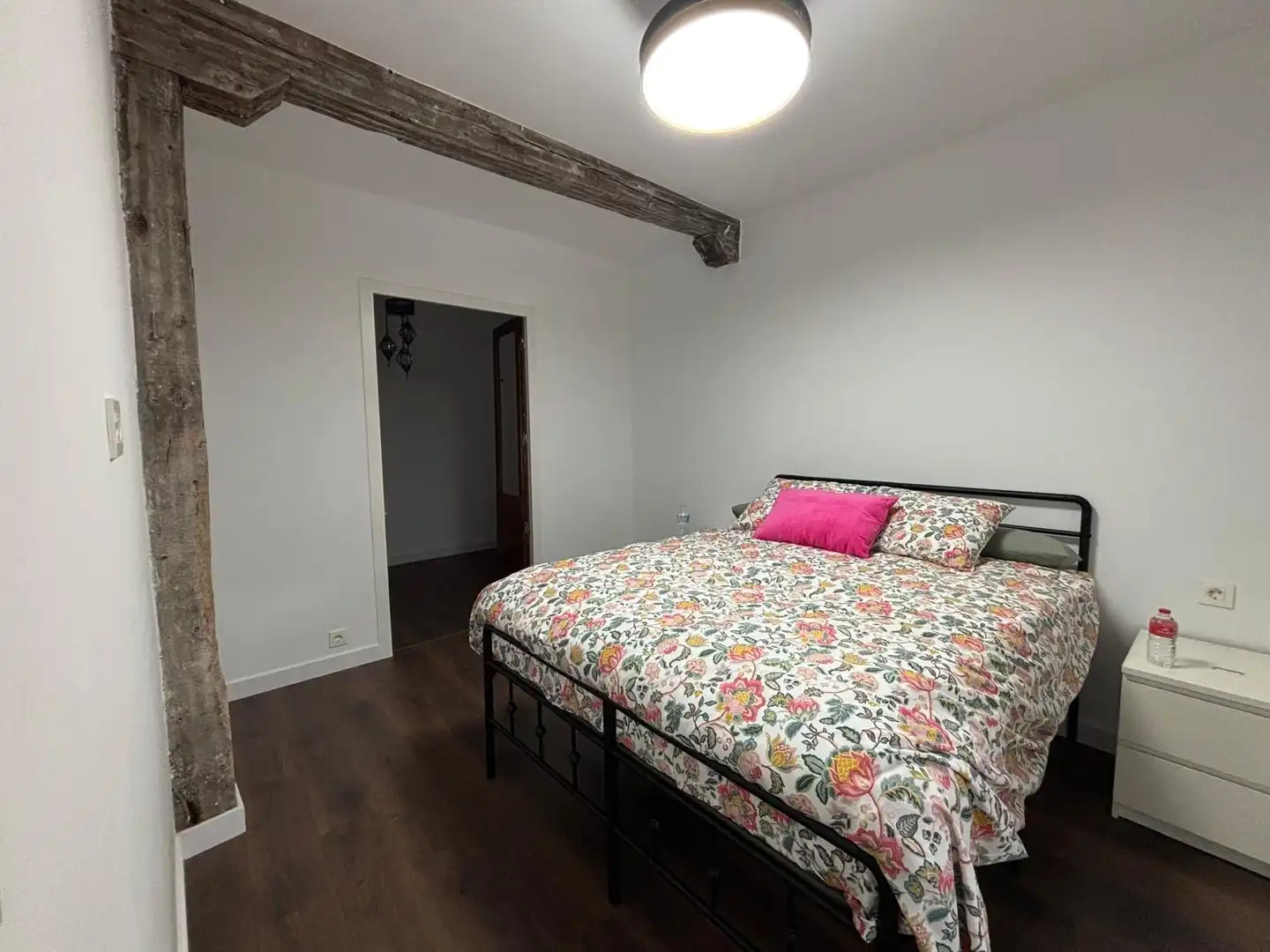 Habitación de Piso en venta en Basauri  con Calefacción, Parquet y Amueblado