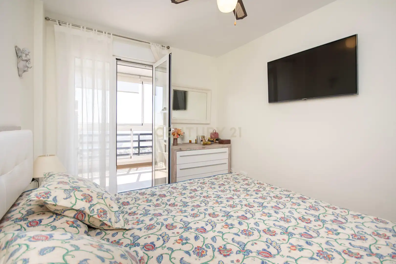 Habitación de Apartamento en venta en Mutxamel con Aire acondicionado, Trastero y Piscina