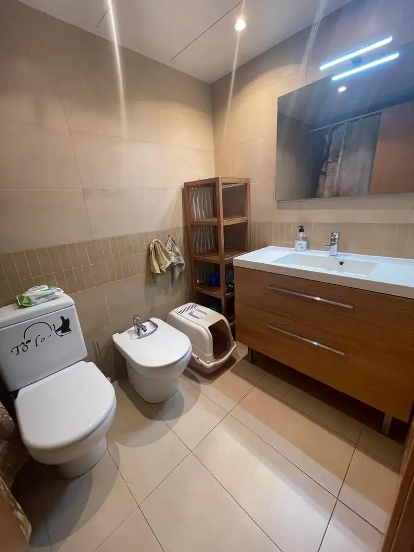 Baño de Casa adosada en venta en Montcada i Reixac con Aire acondicionado, Jardín privado y Terraza