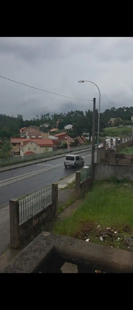 Vista exterior de Casa o xalet en venda en Vigo  amb Jardí privat, Terrassa i Balcó