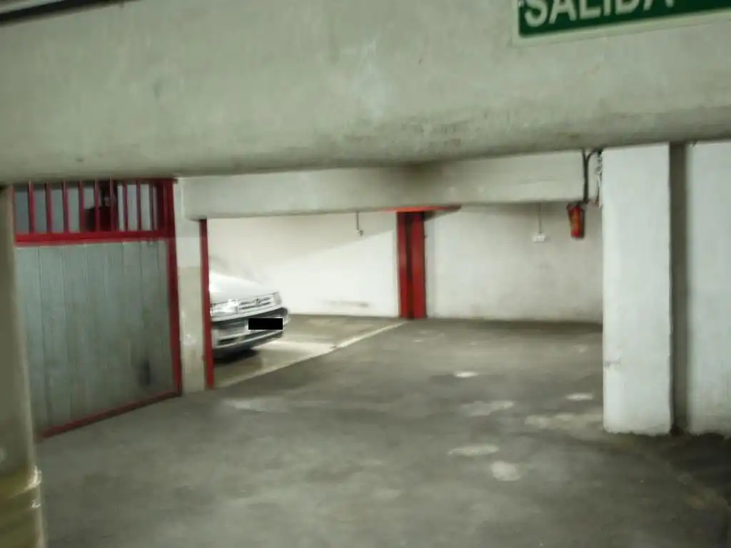 Parkplatz von Garage zum Verkauf in Basauri 