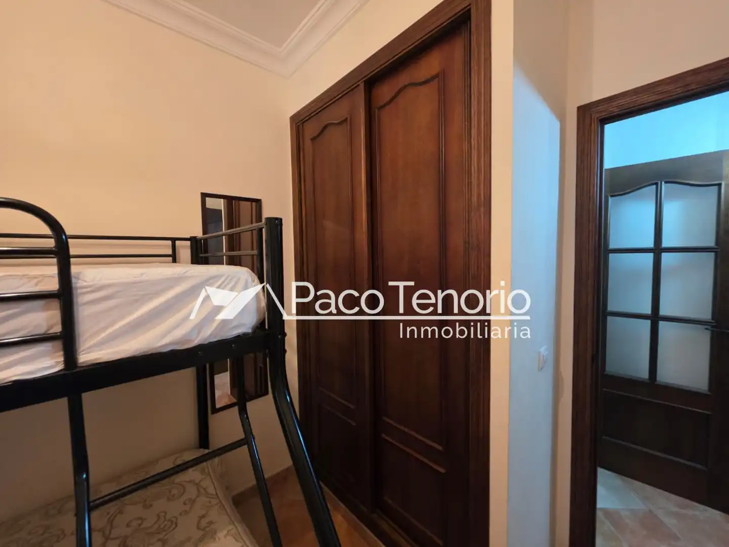 Wohnung zum Verkauf in Islantilla mit Privatgarten, Terrasse und Abstellraum
