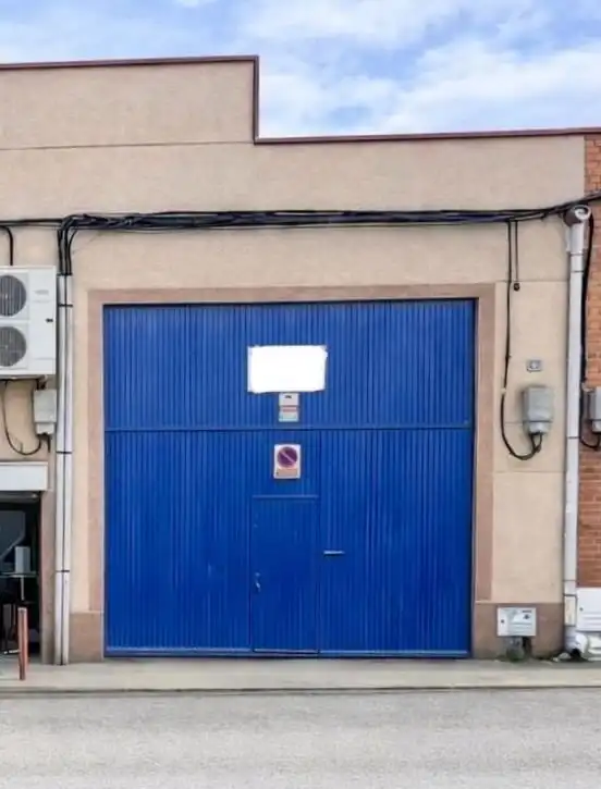 Nau industrial en venda a Humanes de Madrid
