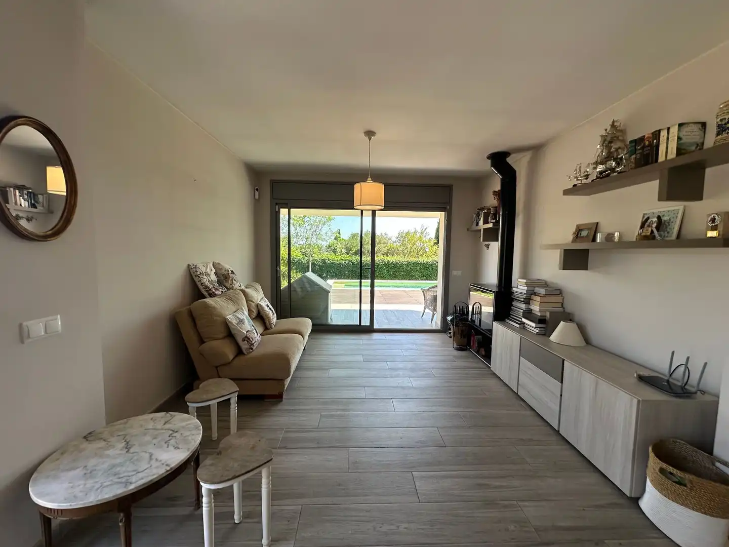 Sala de estar de Casa o chalet en venta en L'Estartit con Jardín privado, Trastero y Piscina