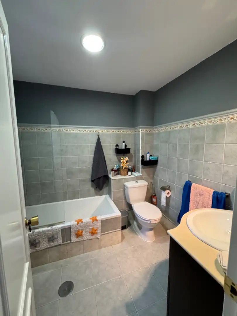 Baño de Casa adosada en venta en Centro - Calzada - Cabo Noval