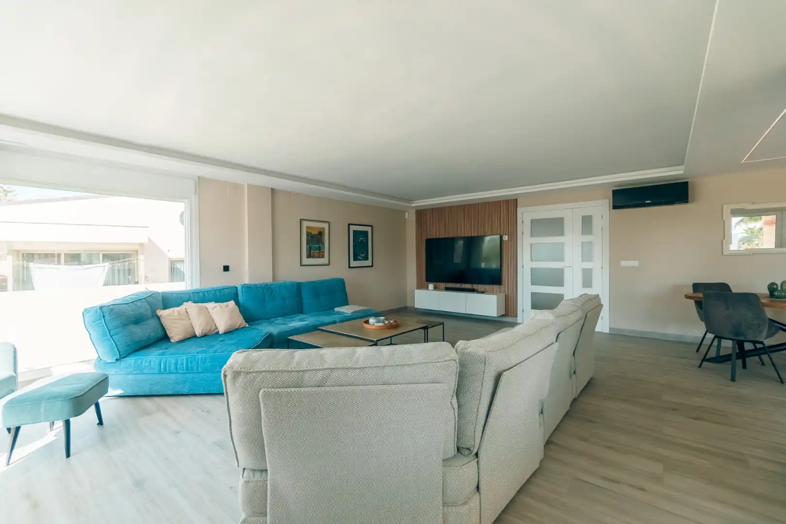 Living room of Houses for sale in L'Alfàs del Pi  with Swimming Pool