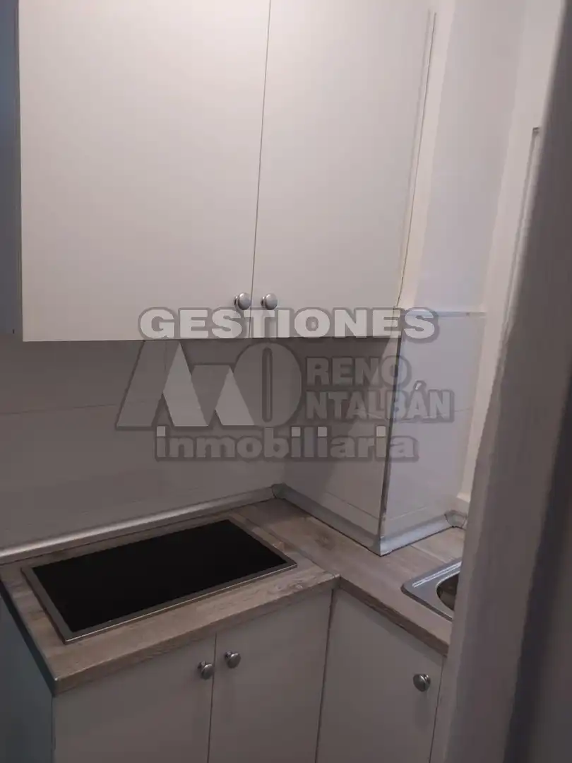 Study for rent in Camino de Ronda