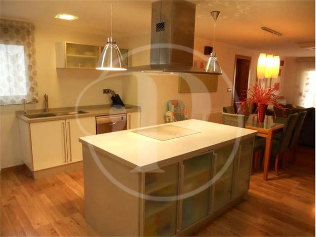 Piso en Venta en Calle Reyes Catolicos en San Ramón - Monte de Piedad