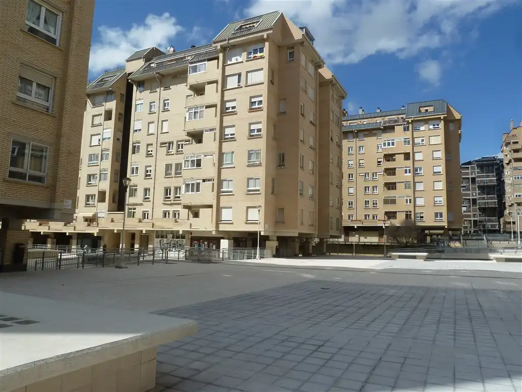 Exterior view of Flat for sale in Zizur Mayor / Zizur Nagusia  with Heating, Parquet flooring and Terrace
