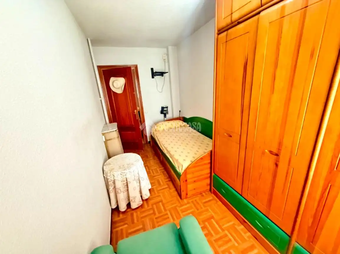 Habitación de Piso en venta en Pinto con Calefacción