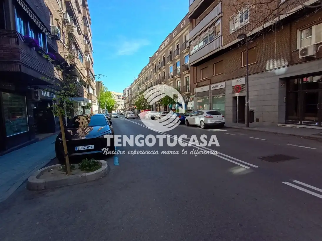 Exterior view of Garage for sale in  Madrid Capital