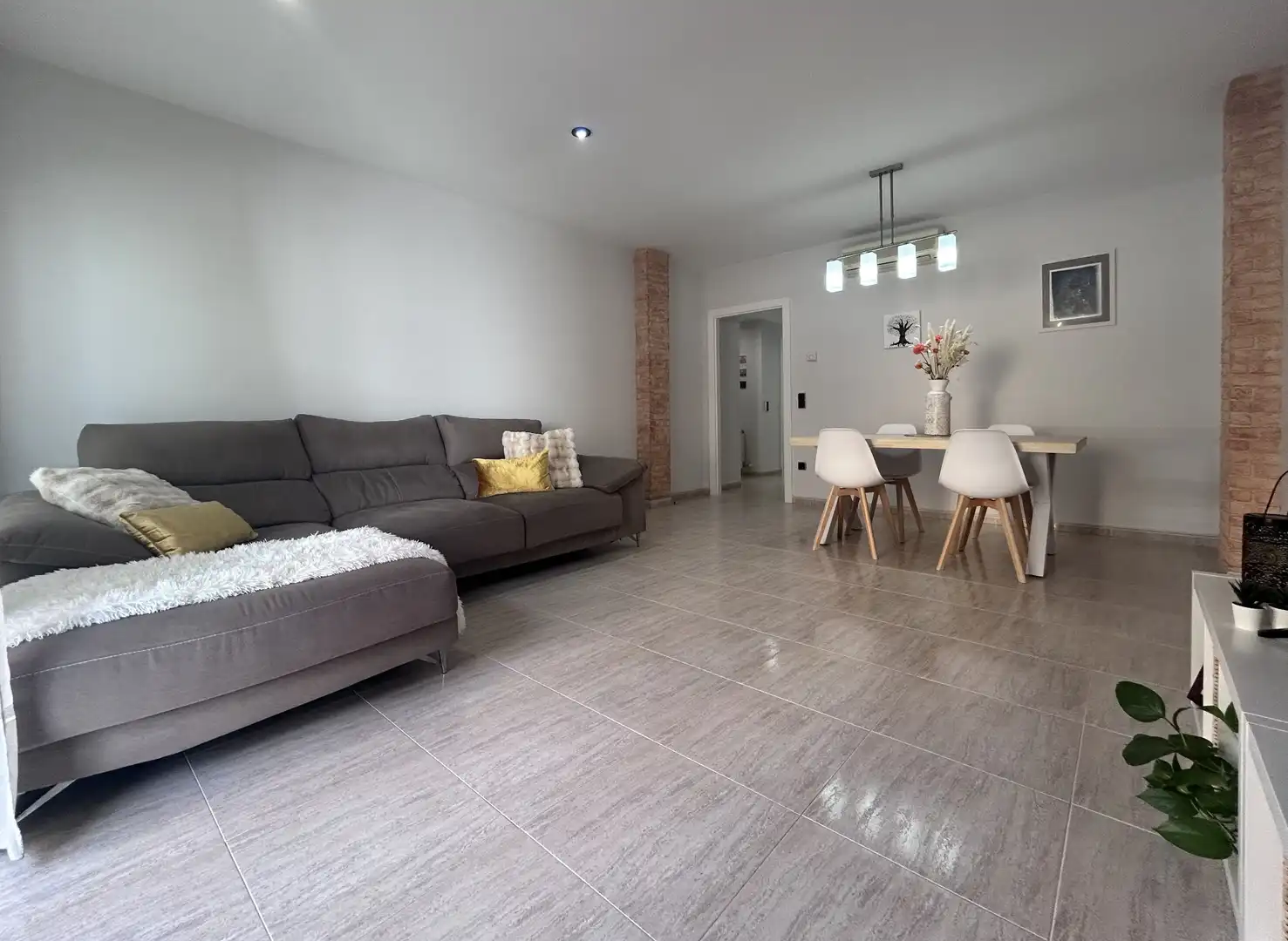 Sala de estar de Piso en venta en Palafolls con Aire acondicionado, Calefacción y Trastero