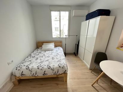 Bedroom of Flat to rent in  Madrid Capital