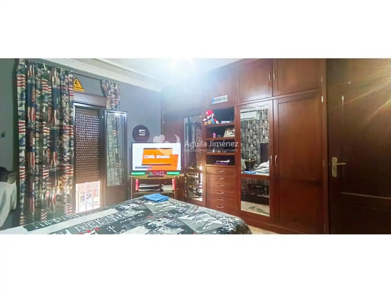Habitación de Casa adosada en venta en Alcalá de Guadaira con Aire acondicionado, Calefacción y Jardín privado