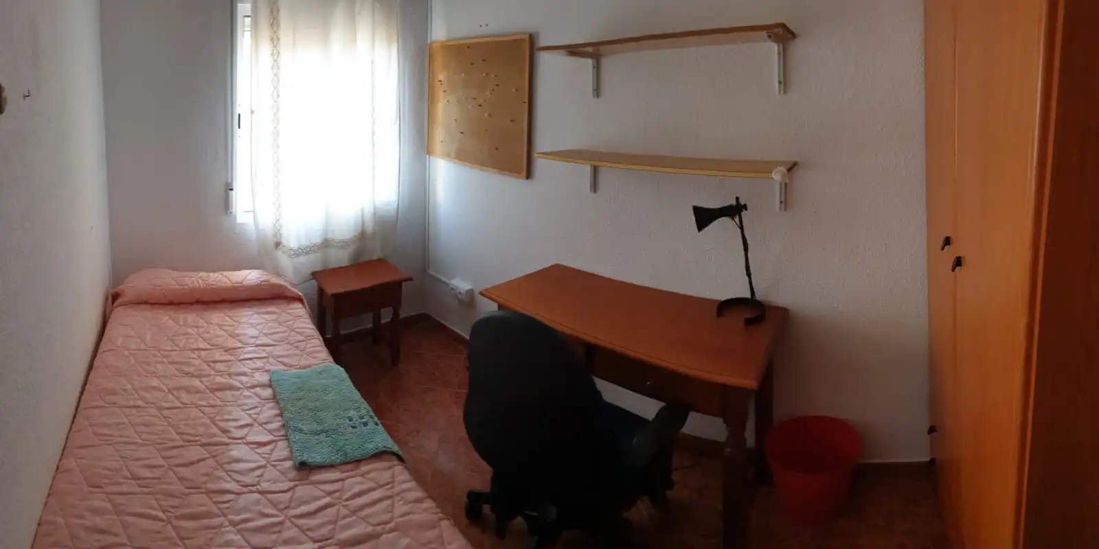 Piso de alquiler en Calle Fausto, El Torrejón - El Cerezo